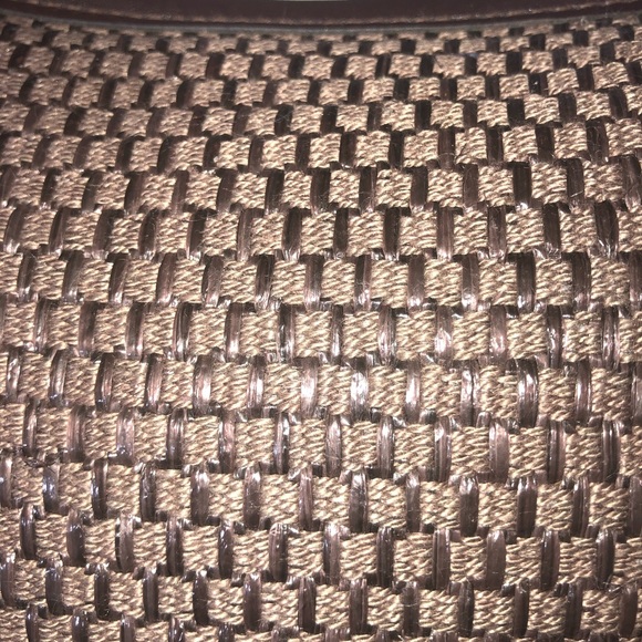 Relic Weaved Tassel Purse - Picture 9 of 15